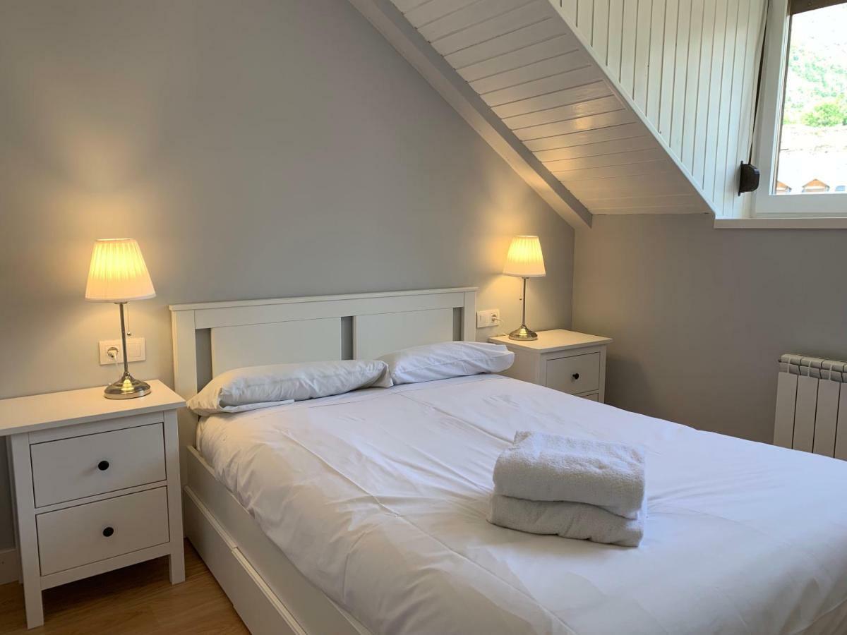 Bpirineos-Blest Apartment เบนาสเก ภายนอก รูปภาพ