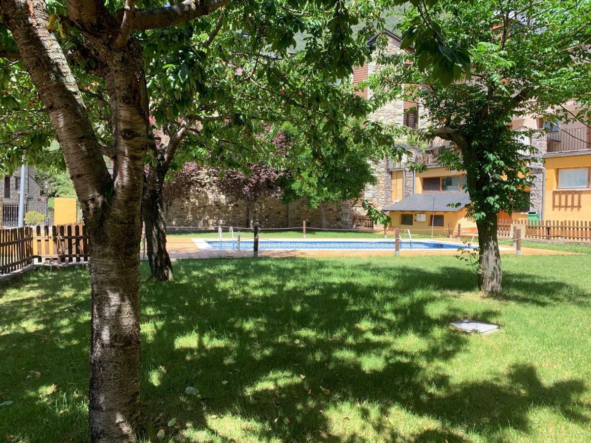 Bpirineos-Blest Apartment เบนาสเก ภายนอก รูปภาพ